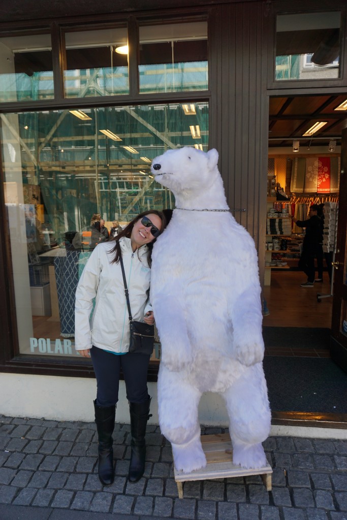 Perhaps I lied: there is one polar bear